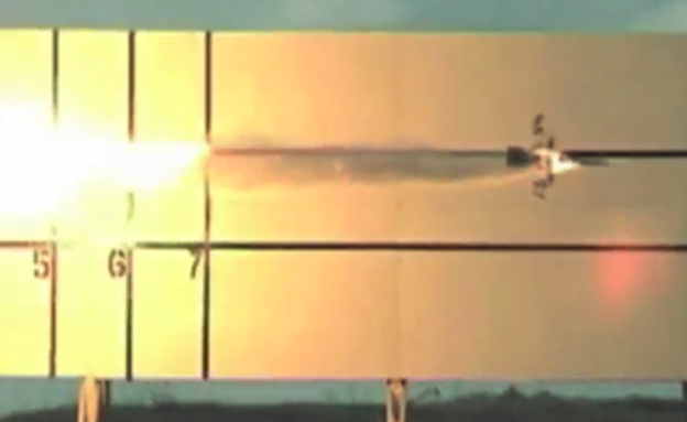 הטיל גומע אלפי מטרים בשנייה (צילום: מתוך vimeo)