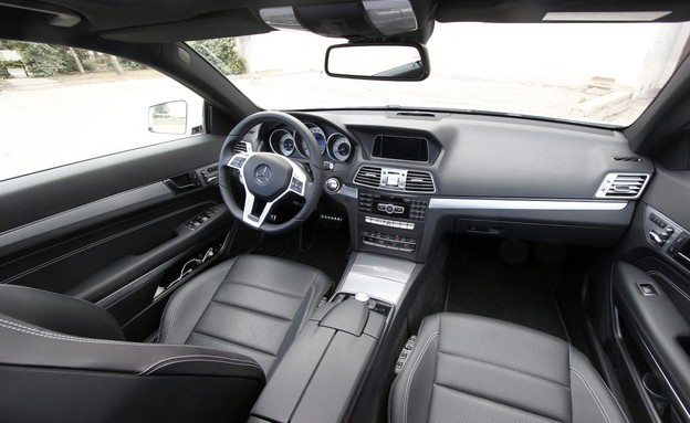 ב.מ.וו 435 מול מרצדס