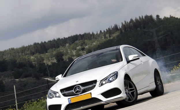 ב.מ.וו 435 מול מרצדס