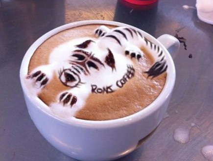 אומנות בקפה - רוני חייט  (צילום: מתוך עמוד הפייסבוק של רוני חייט)