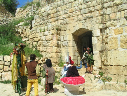 פסטיבל אבירים בעין חמד (צילום: רשות הטבע והגנים)