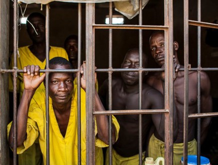 הומואים כלואים באוגנדה (צילום: Gavin Griffith)