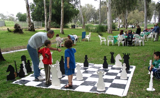 משחקי שכונה (צילום: תום עמית)