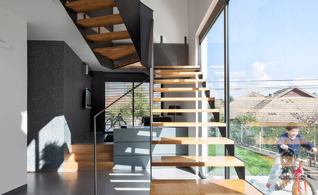 שחר ועודד, מדרגות תקריב שחר ועודד, מדרגות תקריב