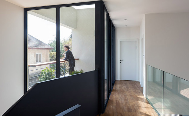 שחר ועודד, מסדרון במעלה המדרגות שחר ועודד, מסדרון במעלה המדרגות