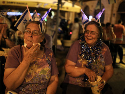 הרבה ספריי (צילום: פלאש 90, הדס פרוש)