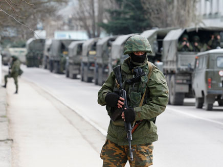 העימותים בסלביאנסק נמשכים (צילום: רויטרס)