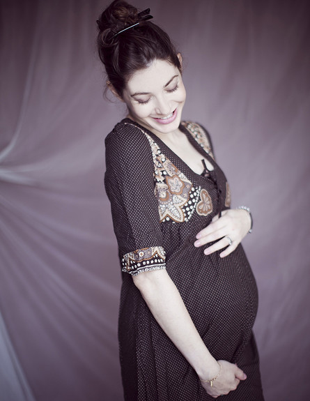 צילומי היריון של דוגמנית (צילום: נועה איזנשטט, מערכת מאקו הורים)