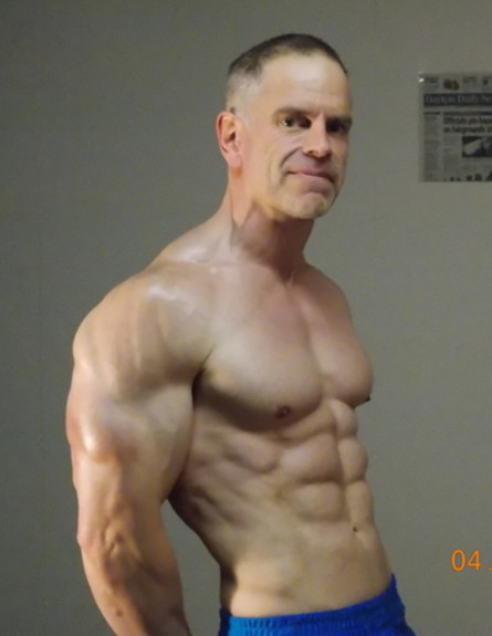אבא הפך לשרירן (צילום: bodybuilding.com)