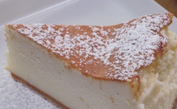 עוגת גבינה אפויה קלאסית (צילום: דן לב, גד, מחלבות גד)
