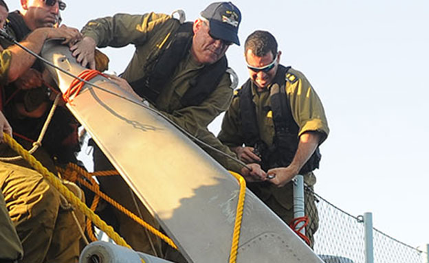 מציאת שרידי המטוס (צילום: דו"צ)