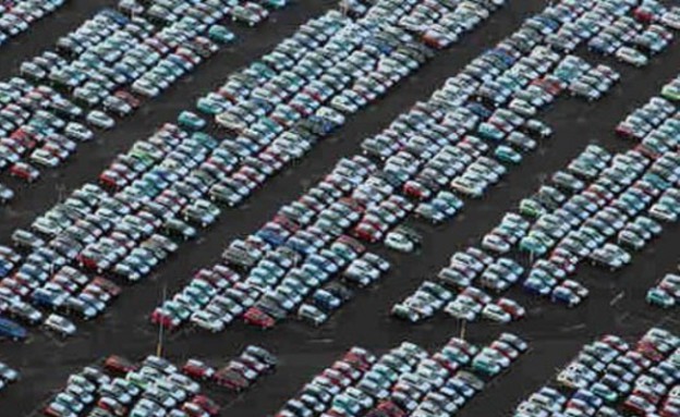 מגרש מכוניות ללא דורש 