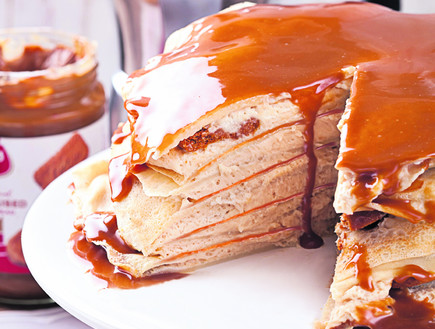 עוגת קרפים עם מלית קרם לוטוס (צילום: כפיר חרבי, לוטוס)