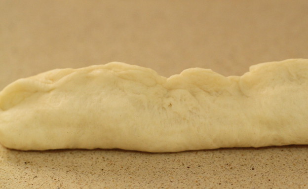 אצבעות שמרים במילוי גבינה - סוגרים את הבצק
