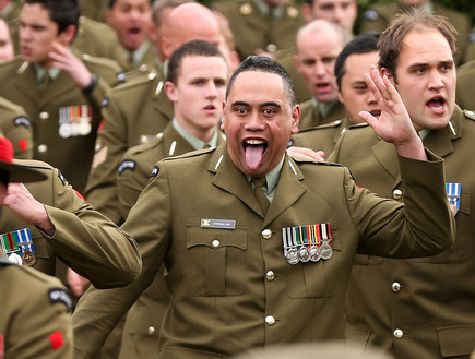 האקה בצבא ניו זילנד (צילום: Martin Hunter, GettyImages IL)