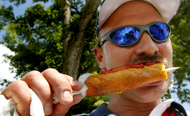 corn dog (צילום: Spencer Platt, GettyImages IL)