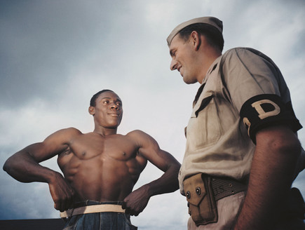 עירום במלחמת העולם השנייה​ (צילום: Michael Ochs Archives, GettyImages IL)