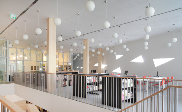 ספריות. מוזיאון תל אביב האגף החדש, אדריכל עמית (צילום: אמית הרמן)