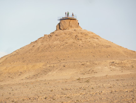 הר הזוגיות במצפה רמון (צילום:  שמעון איפרגן)