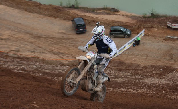 רז הימן על אופנוע באוסטריה