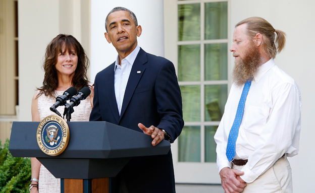 בני הזוג ברגדל עם הנשיא אובמה, בחודש שעבר (צילום: רויטרס)