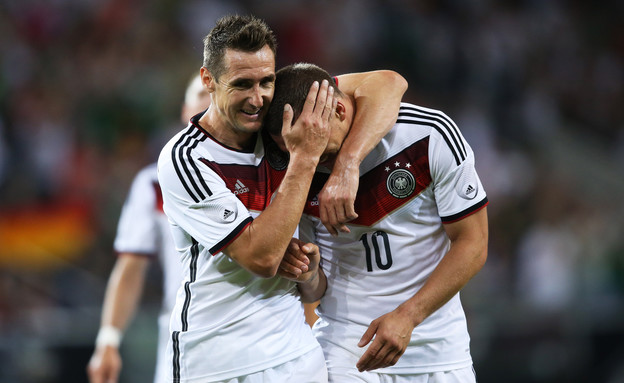 קלוזה, ישווה את השיא של רונאלדו הברזילאי? קלוזה, ישווה את השיא של רונאלדו הברזילאי?