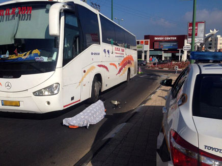 זירת התאונה באשקלון (צילום: אדי ישראל)