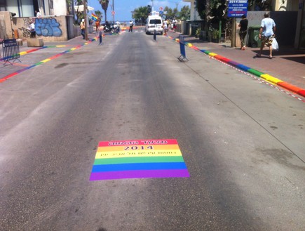 מדרחוב בוגרשוב בצבעי הגאווה (צילום: רוני שיצר,  יחסי ציבור )