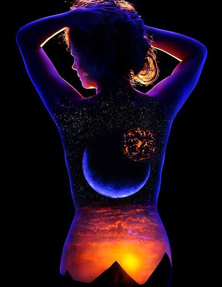 ציורי גוף אולטרה (צילום: John Poppleton)