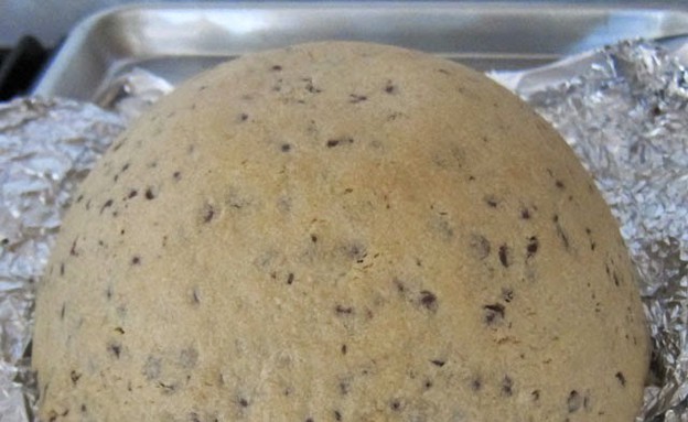 קערה מעוגיית שוקולד צ'יפס ענקית