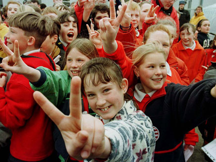 המדינה הטובה בעולם. ילדים באירלנד (צילום: רויטרס)