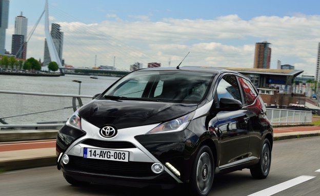 טויוטה אייגו 2014