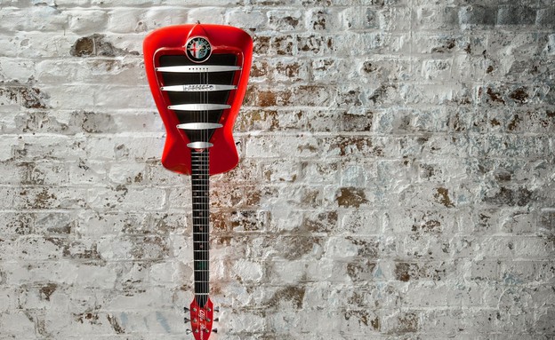 גיטרה חשמלית אלפא רומיאו 