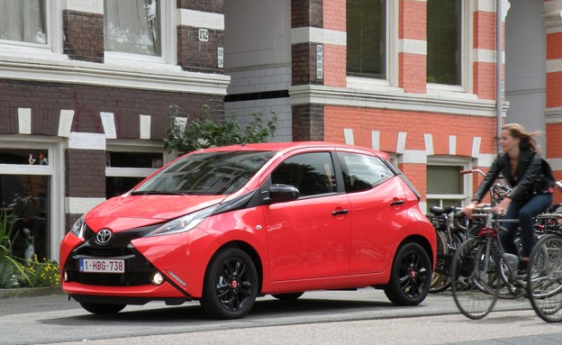 טויוטה אייגו 2014