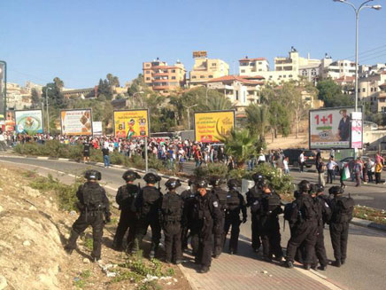 עימותים וגז מדמיע בוואדי ערה (צילום: חדשות 2)