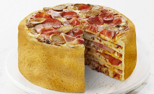 עוגת פיצה. תגדירו סלייס (צילום: Stian Alexander, צילום מסך)