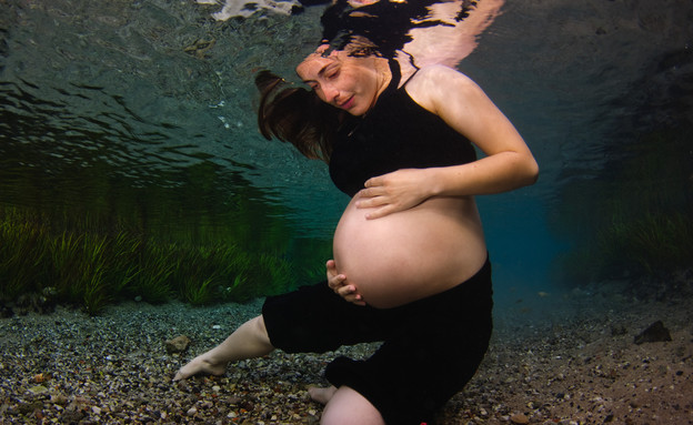 צילומי היריון תת מימיים (צילום: חגי נתיב)