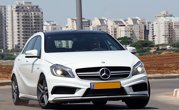 מרצדס A45AMG