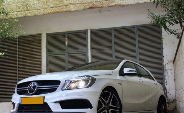 מרצדס A45AMG