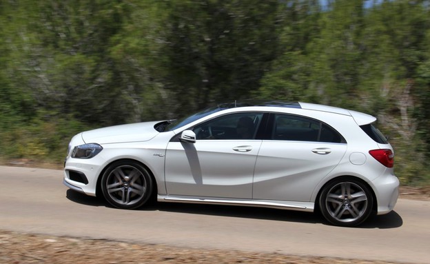 מרצדס A45AMG