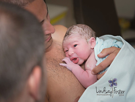 אבות גאים לידה (צילום: Lindsay Foster)
