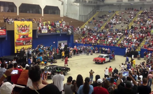 תחרות אגרוף מכוניות 