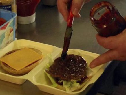 ההמבורגר הכי חריף שיש (צילום: shortlist.com)