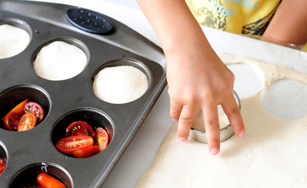 טארט טאטן עגבניות שרי - ההכנה טארט טאטן עגבניות שרי - ההכנה