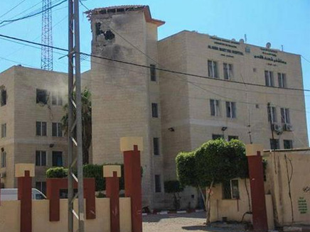 בית החולים בדיר אל בלאח (צילום: טוויטר)