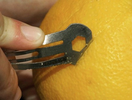 החמישייה - סיכת תפוז (צילום: מונקי ביזנס דיזיין ישראל )
