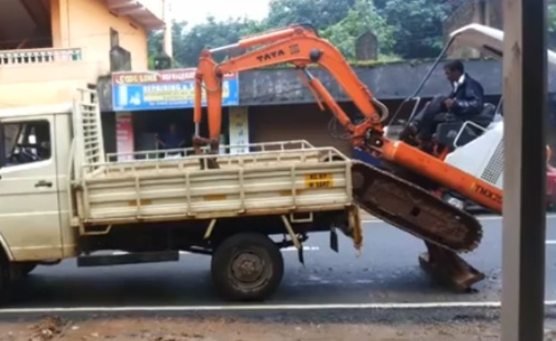 רפליקה של משאית