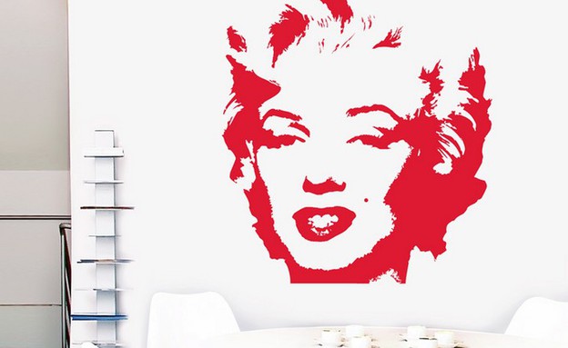 Sexy designs, Marilyn Monroe as a wall sticker of wallpaper, 406 shekels. (Photo: PR)