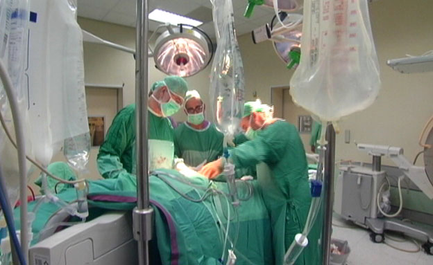 חדר הניתוח לא נח לרגע חדר הניתוח לא נח לרגע