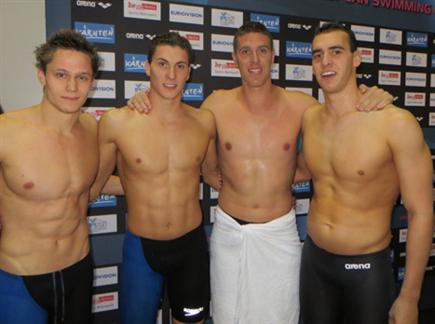 נבחרת השחייה בסיום (איגוד) (צילום: ספורט 5)